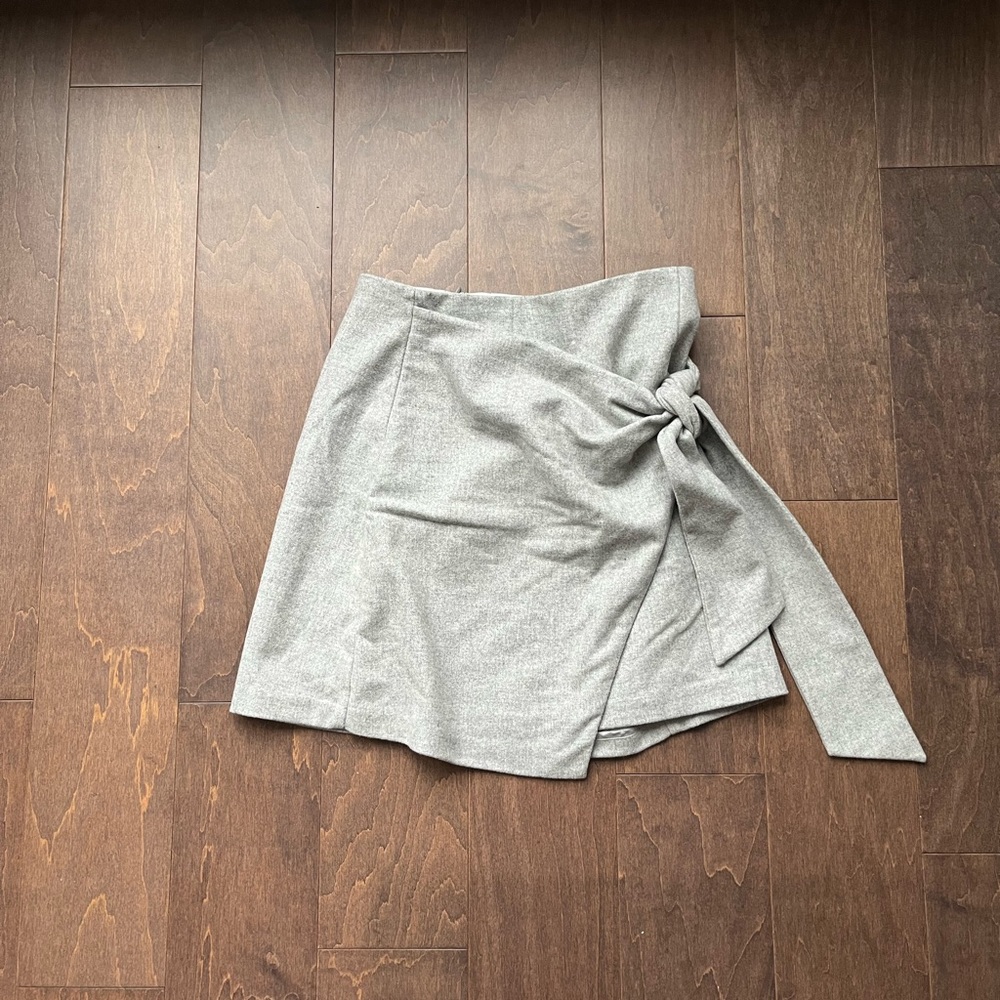 Wilfred aritzia wrap front skirt